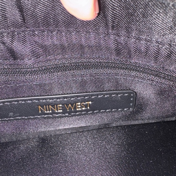 Nine West NWT Elegant Harland Black Satchel Bag, adjustable straps, Crossbody. - Picture 10 of 16